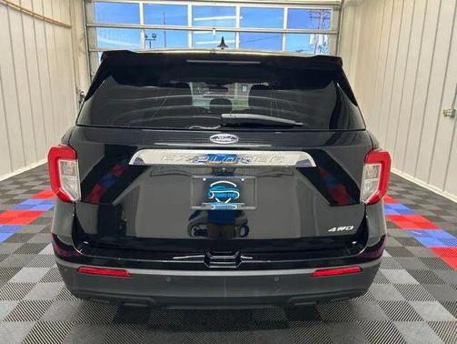 Agate Black Metallic 2021 Ford Explorer Base