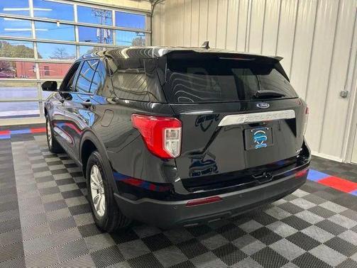 Agate Black Metallic 2021 Ford Explorer Base