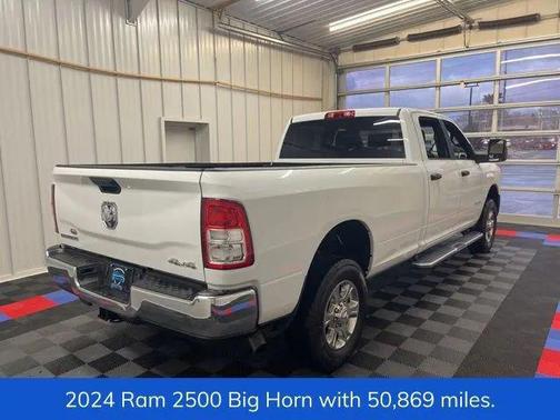 Bright White Clearcoat 2024 RAM 2500 Big Horn Crew Cab 4x4 8' Box