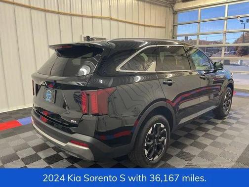 2024 Kia Sorento S