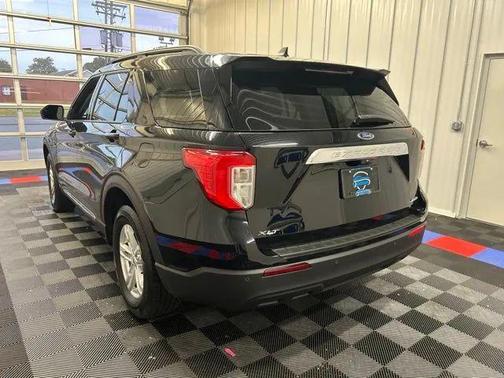 Black Metallic 2023 Ford Explorer XLT