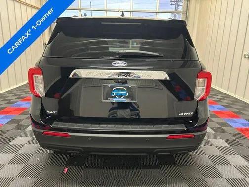 Black Metallic 2023 Ford Explorer XLT