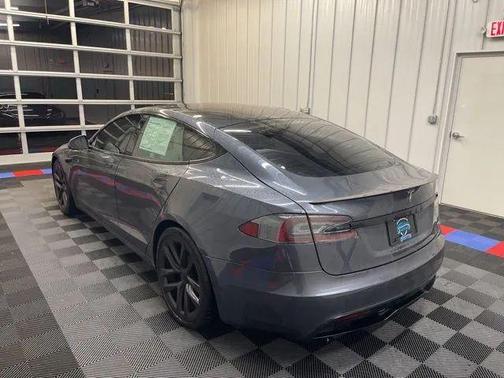 2022 Tesla Model S Plaid