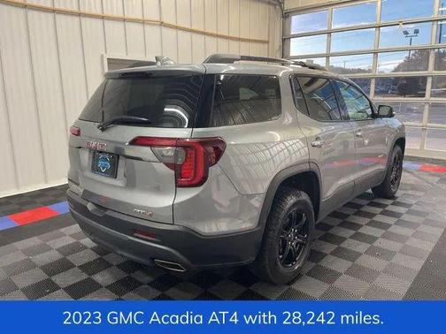 2023 GMC Acadia AWD AT4