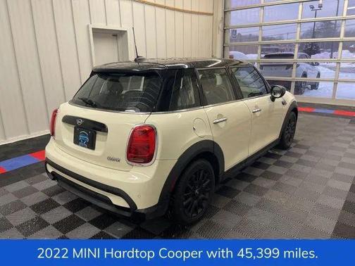 2022 MINI Hardtop Cooper