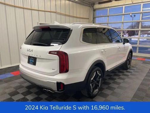 2024 Kia Telluride S