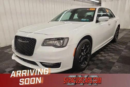 2023 Chrysler 300 Touring