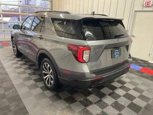 2023 Ford Explorer ST-Line