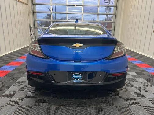 Kinetic Blue Metallic 2018 Chevrolet Volt Premier
