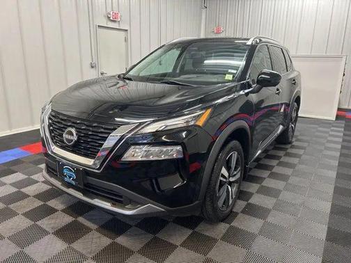 Super Black 2023 Nissan Rogue SL
