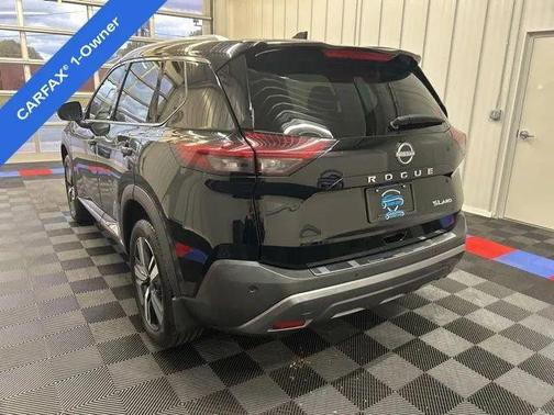Super Black 2023 Nissan Rogue SL