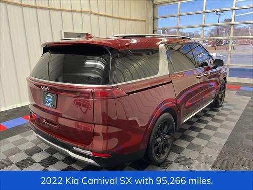 2022 Kia Carnival SX