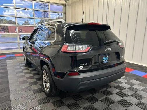 Diamond Black Crystal Pearlcoat 2019 Jeep Cherokee Latitude Plus