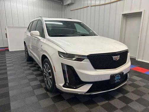 Crystal White Tricoat 2024 Cadillac XT6 Sport AWD