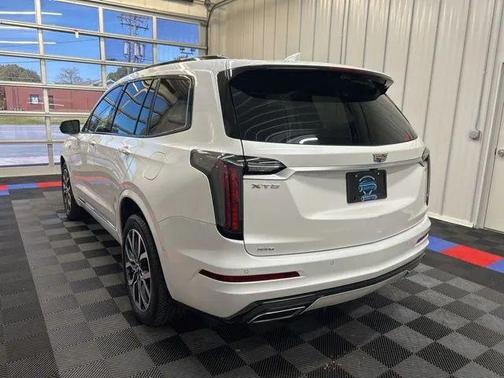 Crystal White Tricoat 2024 Cadillac XT6 Sport AWD