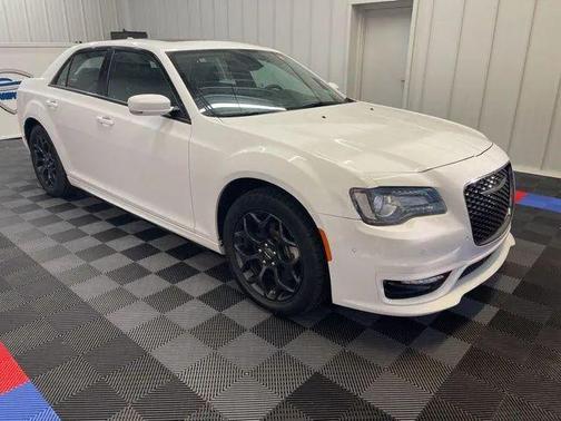 2023 Chrysler 300 Touring