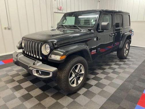 2023 Jeep Wrangler 4-Door Sahara
