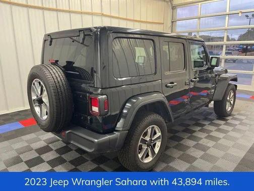 2023 Jeep Wrangler 4-Door Sahara