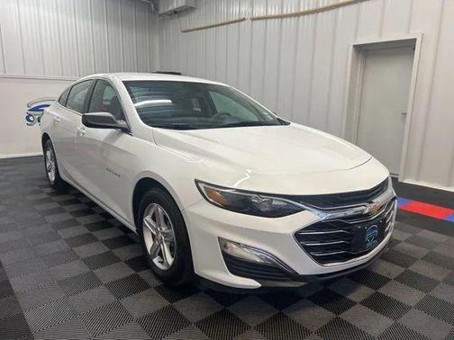 Summit White 2021 Chevrolet Malibu 1LS
