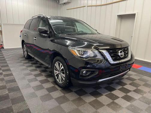2019 Nissan Pathfinder SL