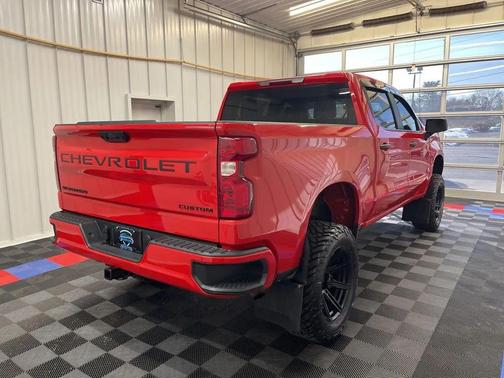 2023 Chevrolet Silverado 1500 Custom