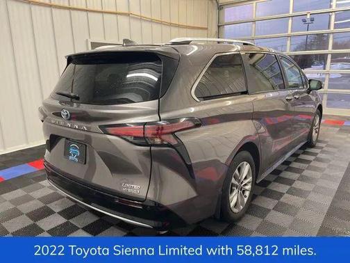2022 Toyota Sienna Limited