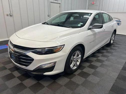 Summit White 2022 Chevrolet Malibu 1LS