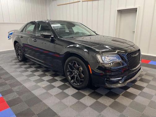 2023 Chrysler 300 Touring