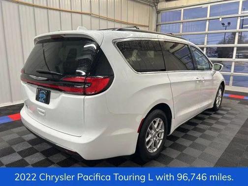 2022 Chrysler Pacifica Touring L