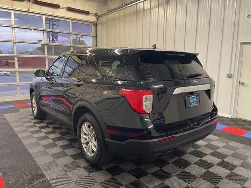 Agate Black Metallic 2021 Ford Explorer Base