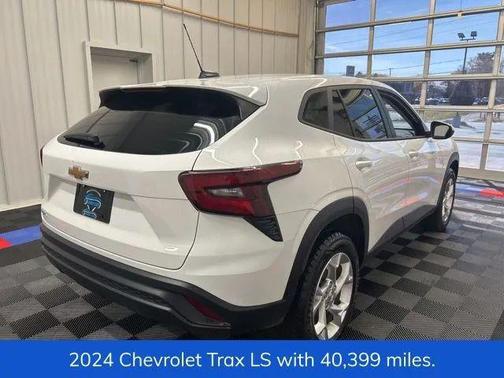 Summit White 2024 Chevrolet Trax LS