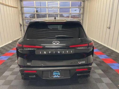 2023 INFINITI QX60 Pure