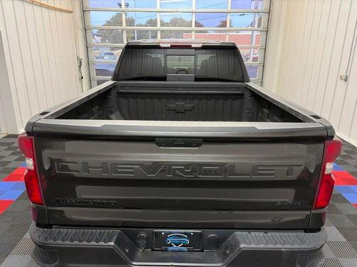 Oxford Brown Metallic 2021 Chevrolet Silverado 1500 RST