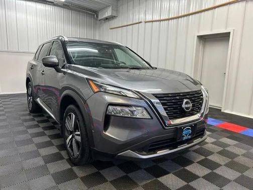 Gun Metallic 2023 Nissan Rogue SL