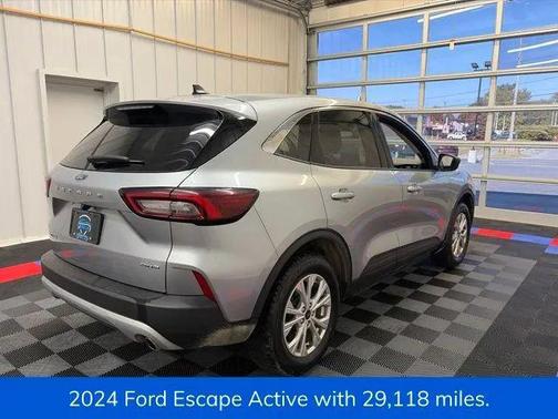 Carbonized Gray Metallic 2024 Ford Escape Active