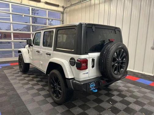 Bright White Clearcoat 2023 Jeep Wrangler 4xe Sahara