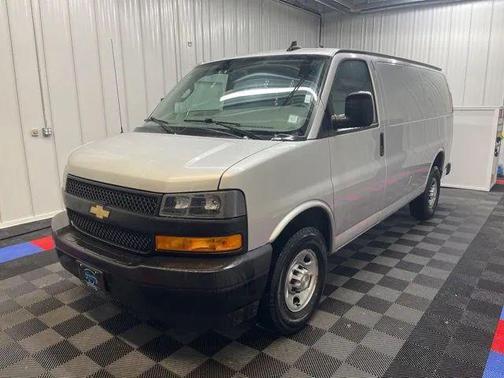 2022 Chevrolet Express 2500 RWD 2500 Regular Wheelbase WT