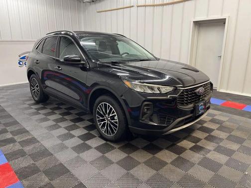2024 Ford Escape PHEV SE