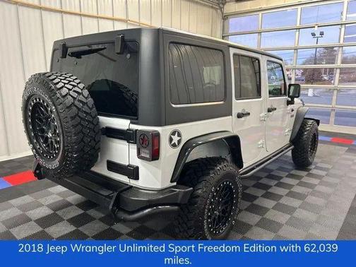 Bright White Clearcoat 2018 Jeep Wrangler JK Unlimited Freedom Edition