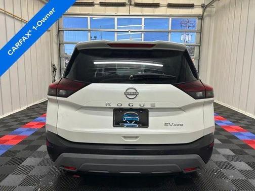 Pearl White Tricoat 2023 Nissan Rogue SV
