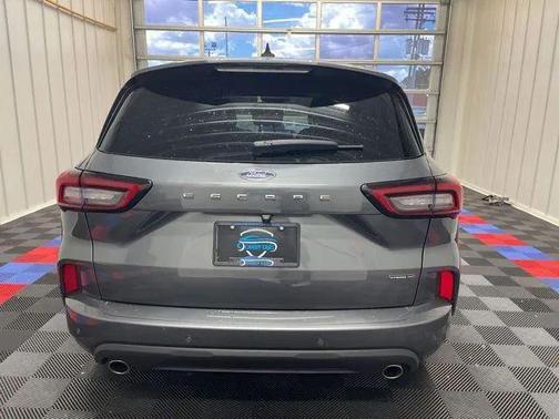 Carbonized Gray Metallic 2023 Ford Escape ST-Line Elite