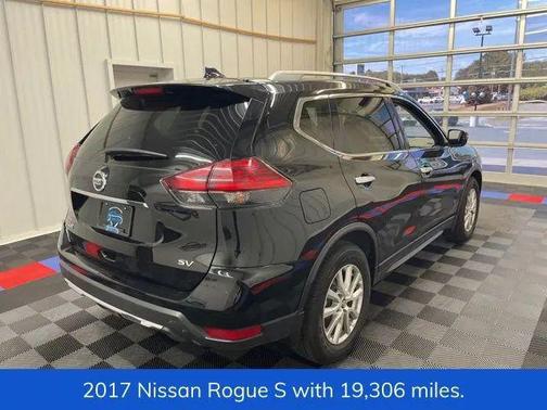 2017 Nissan Rogue S