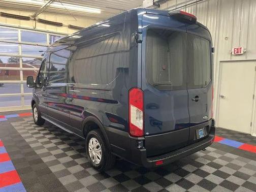 2022 Ford Transit-350 Base