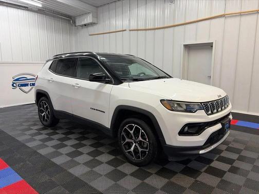 Bright White Clearcoat 2025 Jeep Compass Limited