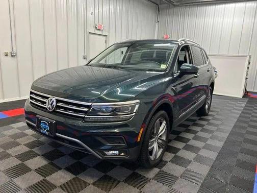 Moss Green Metallic 2019 Volkswagen Tiguan 2.0T SEL
