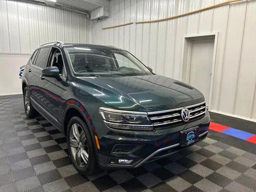 Moss Green Metallic 2019 Volkswagen Tiguan 2.0T SEL