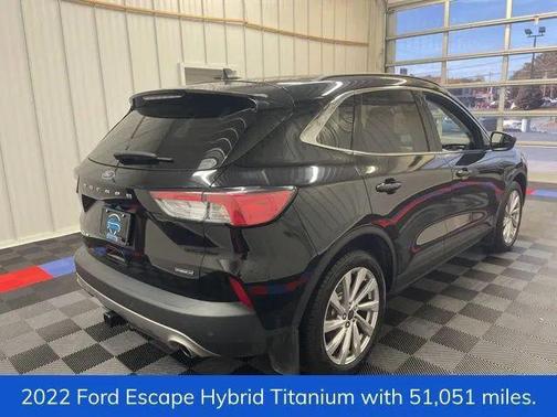 2022 Ford Escape Titanium