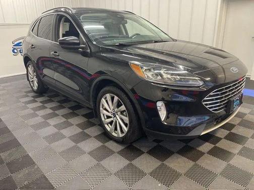 2022 Ford Escape Titanium