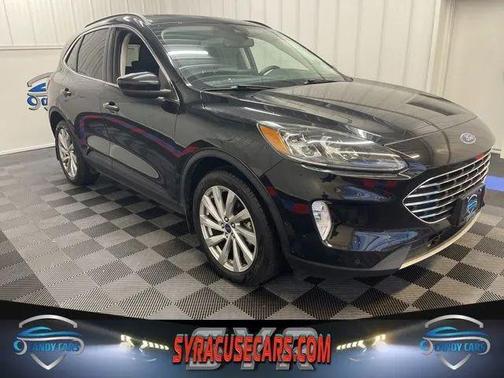 2022 Ford Escape Titanium