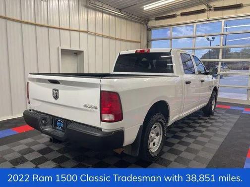 Bright White Clearcoat 2022 RAM 1500 Tradesman